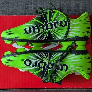 Umbro youth soccer cleats size 1.5 brand new